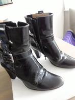 Enkellaarzen zwart 38 lak met hak Moccio, Kleding | Dames, Schoenen, Ophalen of Verzenden, Zo goed als nieuw, Zwart