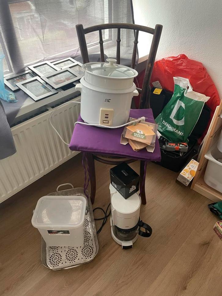 Gratis af te halen: Diverse spullen, Witgoed en Apparatuur, Koffiezetapparaten, Gebruikt, Gemalen koffie, Koffiemachine, Afneembaar waterreservoir