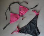 Roze/grijze Brunotti triangel bikini met glitters en hangers, Kleding | Dames, Badmode en Zwemkleding, Brunotti, Bikini, Ophalen of Verzenden