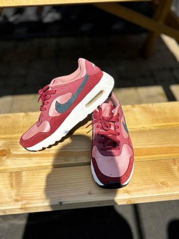 Nike air max 1 rood/roze beschikbaar voor biedingen