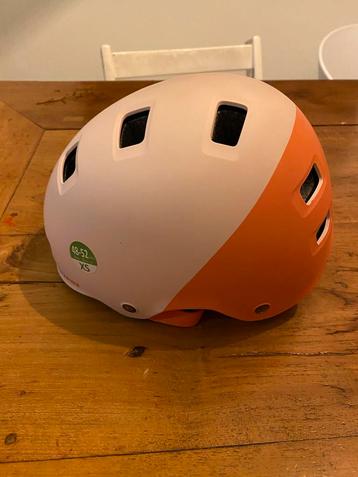 Btwin fietshelm kind xs beschikbaar voor biedingen