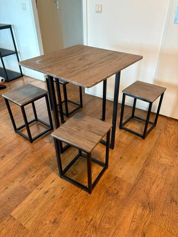 Plaatsbesparende Keukentafel - Perfect voor Kleine Ruimtes!