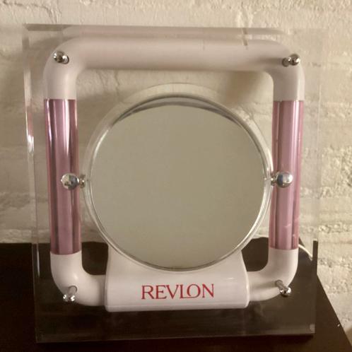 Vintage Revlon reclame Make-up spiegel met verlichting., Sieraden, Tassen en Uiterlijk, Uiterlijk | Cosmetica en Make-up, Zo goed als nieuw