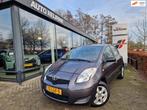 Toyota Yaris 1.3 VVTi Comfort/AIRCO, Auto's, Voorwielaandrijving, Zwart, 4 cilinders, Handgeschakeld