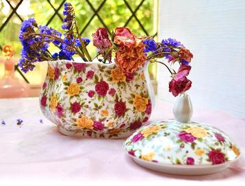 Vintage Grote Koekpot met Engelse Rozen beschikbaar voor biedingen