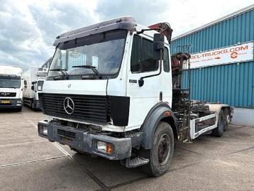 Mercedes-Benz SK 2527 6x2 HOOK-ARM SYSTEM WITH HMF CRANE (V6 beschikbaar voor biedingen