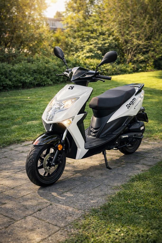 Zeer mooie AGM Brash 50. 400km, Fietsen en Brommers, Brommeronderdelen | Scooters, Zo goed als nieuw, Overige merken, Overige typen