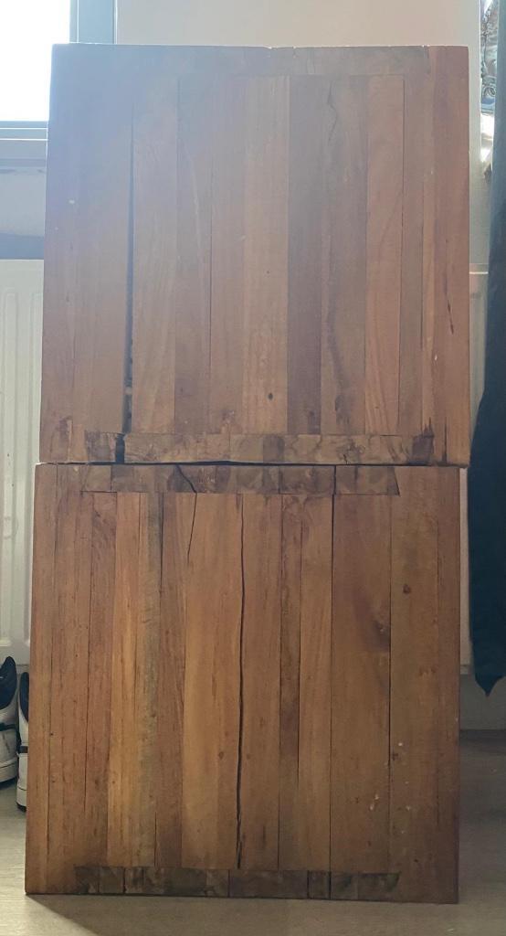 2 houten kubus bijzettafels (of nachtkastjes) – 40x40x40 cm, Huis en Inrichting, Tafels | Bijzettafels, Gebruikt, Rechthoekig