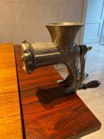 Vintage vleesmolen, Ophalen