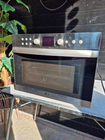 LG Combimagnetron met Grill & Convectie beschikbaar voor biedingen