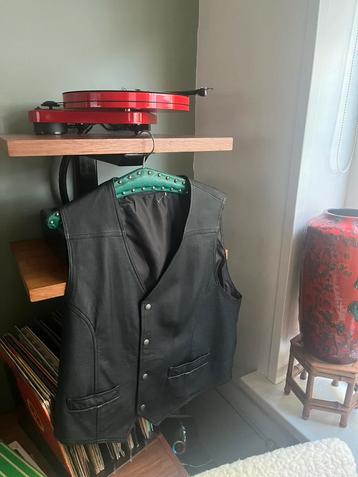 Zwart leren bikersvest / motor gilet beschikbaar voor biedingen