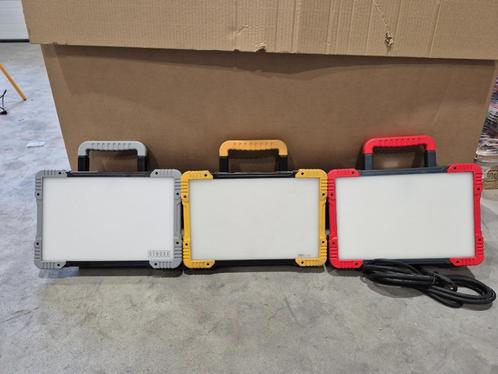 Vele soorten led bouwverlichting, Doe-het-zelf en Verbouw, Bouwverlichting, Nieuw, 200 tot 500 watt, Met statief, Ophalen