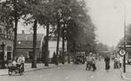 JV488A Bilthoven  Emmaplein Straatbeeld met o a een Melkboer, Verzamelen, Ansichtkaarten | Nederland, Utrecht, Ongelopen, 1920 tot 1940