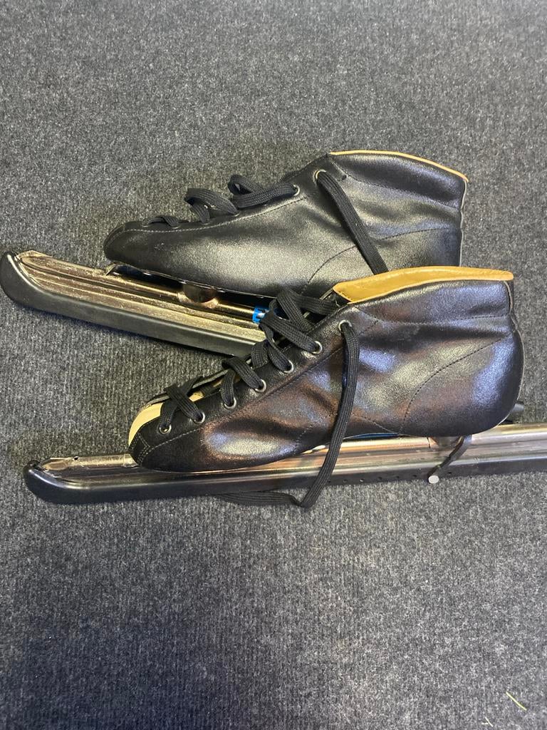 Zandstra-Ving schaatsen, Ophalen, Noren, Zandstra