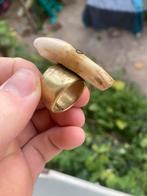 Antieke goudkleurige ring met tand en keurmerk, Verzenden, Overige materialen, Ring