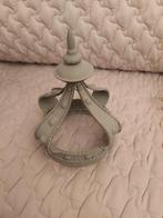 Brocante kroontje, Ophalen