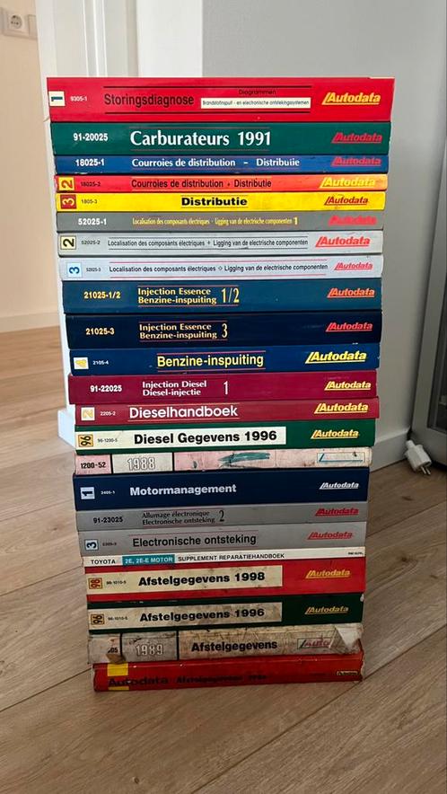 Autodata boeken met afstel/gegevens diesel benzine oldtimer, Auto diversen, Handleidingen en Instructieboekjes, Ophalen