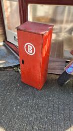 Rode metalen vintage opbergkast voor brandblus gerei., Ophalen of Verzenden