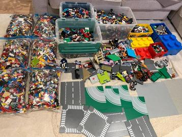 LEGO heel veel lego (ca. 66 kilo) beschikbaar voor biedingen