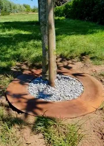 Te koop: Cortenstaal boomring  ijzer 75cm  2 stuks beschikbaar voor biedingen