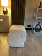 Poef in off white, hoogte 45 cm., Ophalen, Minder dan 50 cm, Vierkant, Minder dan 50 cm