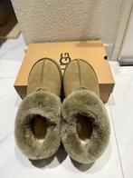 UGGS Mosgroene Sloffen Maat 39 - Nieuw!, Ophalen of Verzenden, Nieuw, Groen, Pantoffels of Sloffen