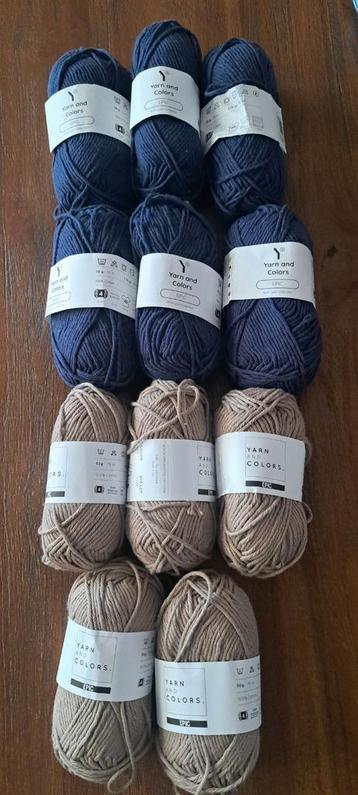Yarn and Colors Epic Garen - Blauw & Beige beschikbaar voor biedingen