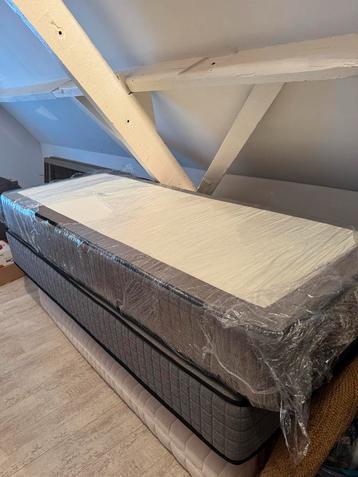2x Swiss Sense Royal Matras 90x220 180x220 beschikbaar voor biedingen