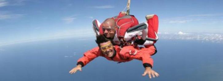€ 25,00 korting pp Tandemsprong Paracentrum Zeeland, Tickets en Kaartjes, Sport | Overige, Twee personen
