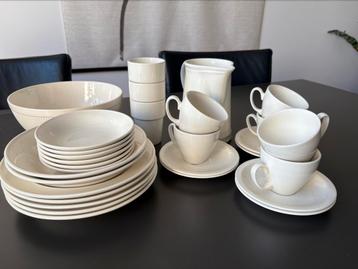 Royal Boch servies 30 delig classic Ivory beschikbaar voor biedingen