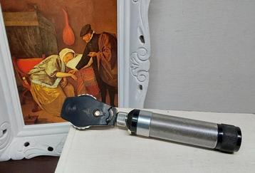 Vintage Oftalmoscoop  beschikbaar voor biedingen