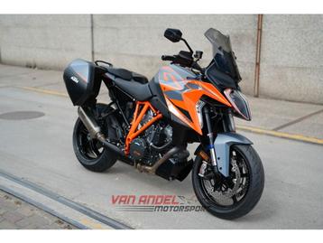 KTM 1290 SUPERDUKE GT | Kofferset | Akra ! (bj 2022) beschikbaar voor biedingen