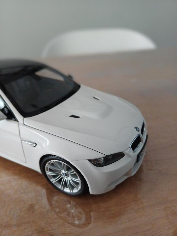 Kyosho BMW M3 E92 Coupe Alpine Wit Zeldzaam Dealer Edition, Hobby en Vrije tijd, Modelauto's | 1:18, Zo goed als nieuw, Auto, Kyosho