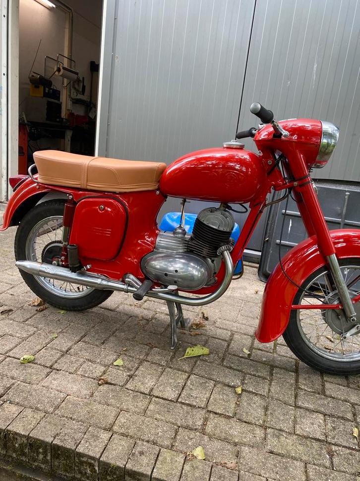 Jawa/CZ 356 (1960) - Gerestaureerd, Motoren, Motoren | Oldtimers, Toermotor, 12 t/m 35 kW, 1 cilinder, Minimaal motorrijbewijs A1
