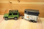 Bruder jeep Land Rover Defender met paardentrailer, Ophalen of Verzenden, Gebruikt