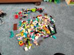 Lego bouwstenen en poppetjes en wielen., Ophalen of Verzenden, Zo goed als nieuw