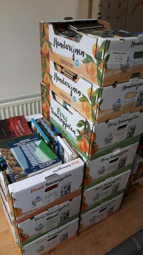 Partij van ca. 400 boeken, Boeken, Partijen en Verzamelingen, Gelezen, Verschillende onderwerpen, Ophalen