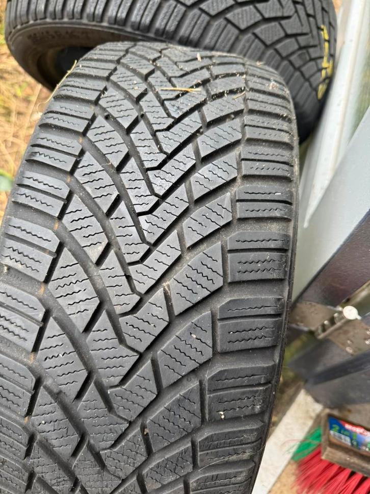 Continental winterbanden, maat 195/45 R16., Auto diversen, Autosport-onderdelen, Zo goed als nieuw, Ophalen of Verzenden