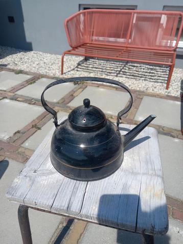 Set van theepot, kolenbak en kolenkit  beschikbaar voor biedingen