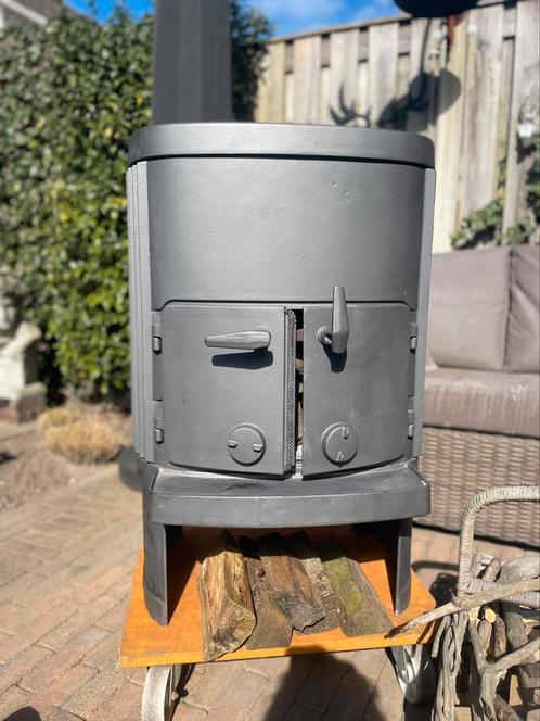 Houtkachel van Noorse makelaardij MorsQ, Huis en Inrichting, Kachels, Zo goed als nieuw, Houtkachel, Hout, Ophalen of Verzenden