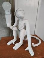 Aap lamp wit. Modern design, Huis en Inrichting, Lampen | Tafellampen, Ophalen of Verzenden, Zo goed als nieuw, Minder dan 50 cm