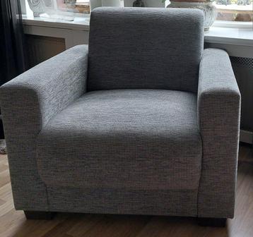 Fauteuil Aberdeen grijs met poefje beschikbaar voor biedingen