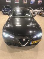 Alfa Romeo Giulia 2.2, Auto's, Alfa Romeo, Origineel Nederlands, Te koop, 5 stoelen, Gebruikt