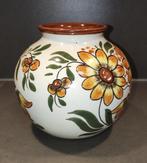 Gouds plateel handbeschilderde vaas, Antiek en Kunst, Antiek | Keramiek en Aardewerk, Ophalen of Verzenden