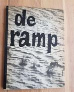 J054 De Ramp, met landkaart, verkleurd kaft, Ophalen of Verzenden, 20e eeuw of later, Gelezen