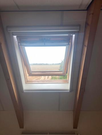 Velux dakramen.  Mk o4 beschikbaar voor biedingen