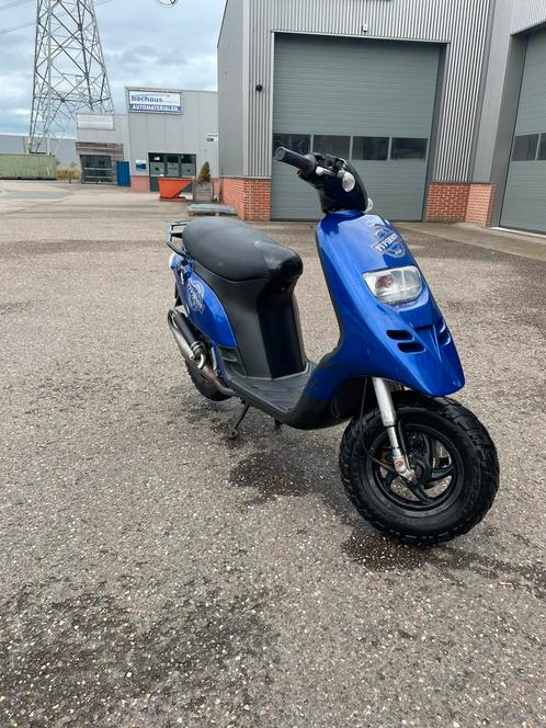 Typhoon 70cc, Fietsen en Brommers, Scooters | Piaggio, Overige modellen, Tweetakt, Ophalen of Verzenden