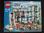 LEGO City Politiebureau - 7498, Ophalen of Verzenden, Gebruikt, Complete set, Lego