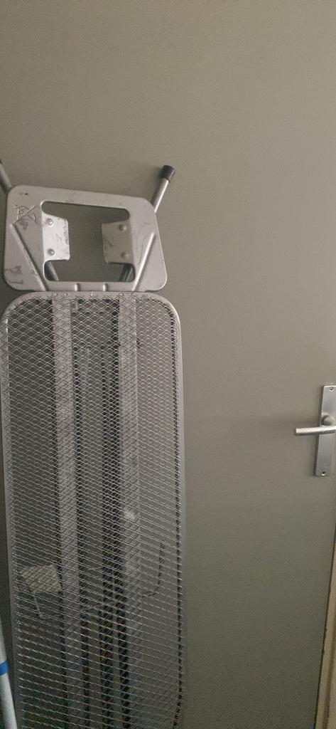 Gratis strijkplank, Witgoed en Apparatuur, Strijkijzers en Strijkplanken, Ophalen, Gebruikt