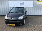 Peugeot 1007 1.4 Sesam Urban Airco, Voorwielaandrijving, 4 cilinders, 4 stoelen, Origineel Nederlands